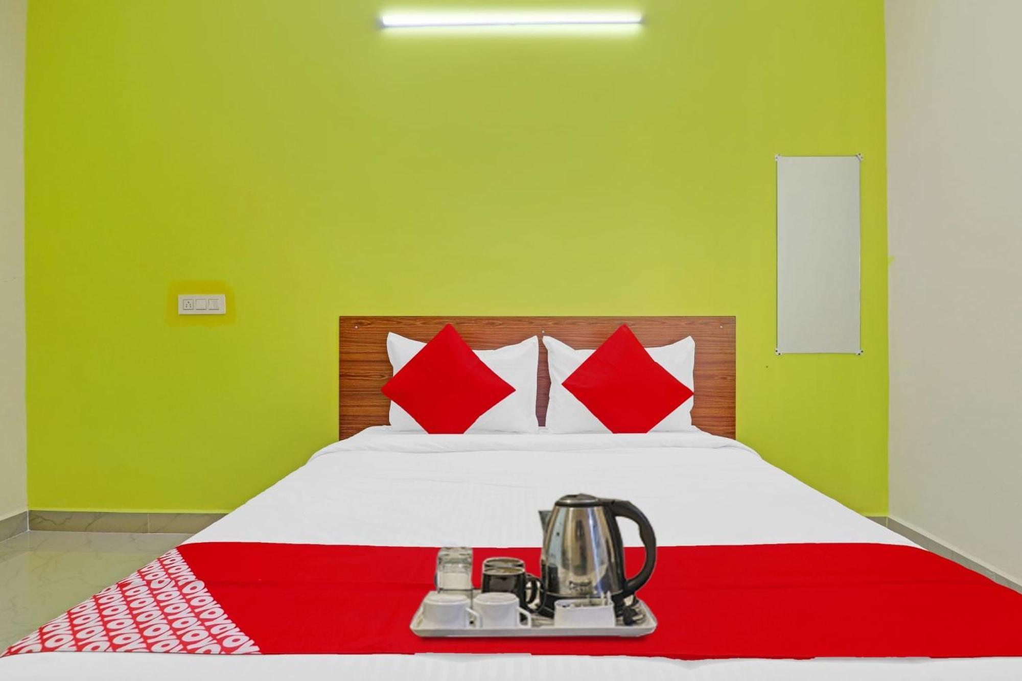 Super Collection O Elite Stay Near Habsiguda Metro Station Хайдарабад Экстерьер фото