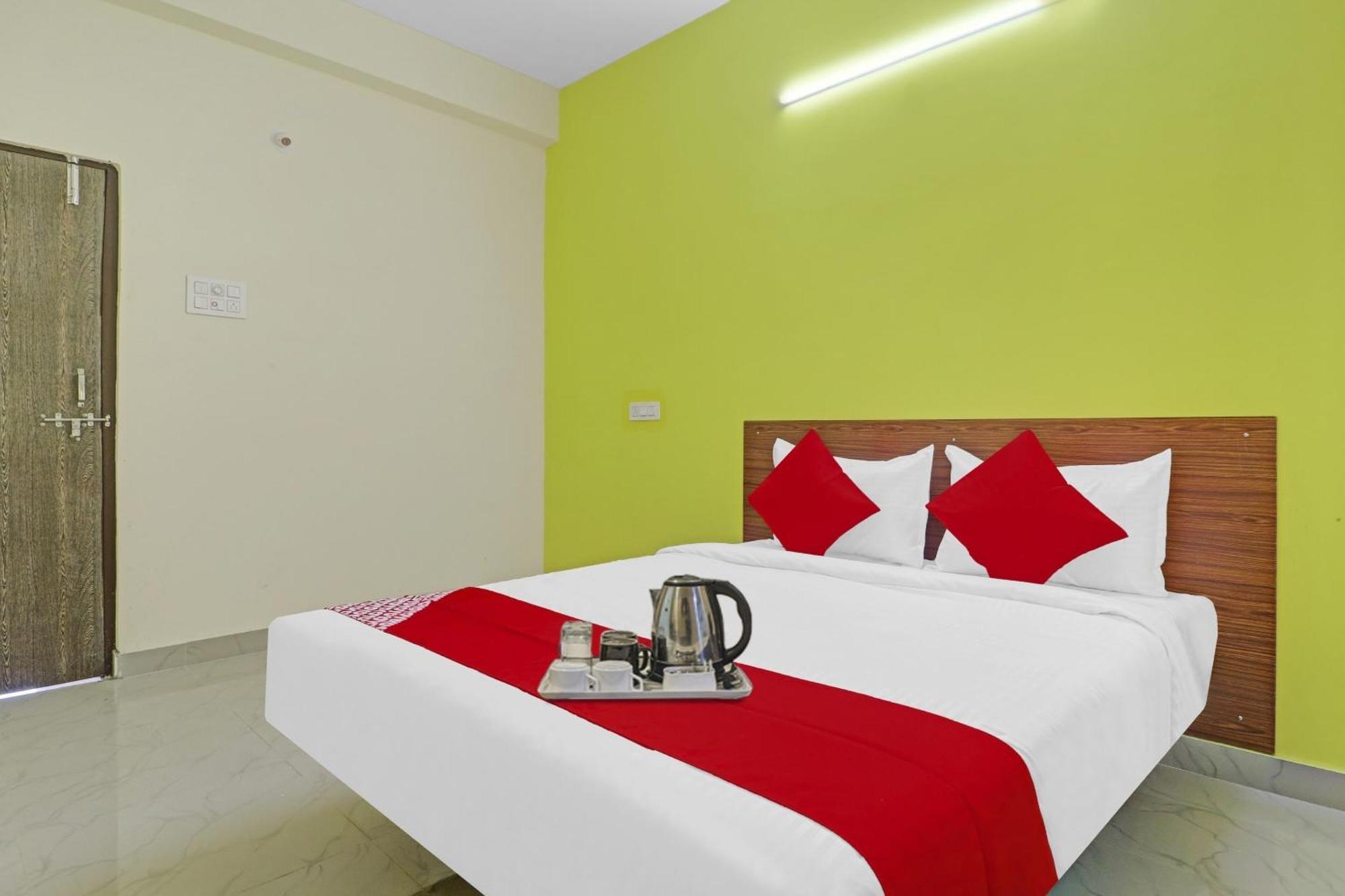 Super Collection O Elite Stay Near Habsiguda Metro Station Хайдарабад Экстерьер фото
